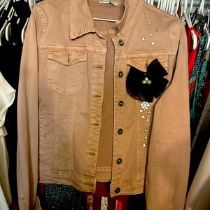 Beautiful pink Maui jeans jacket